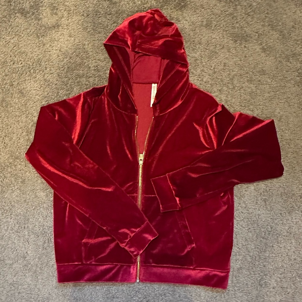 Fabletics Velour Collection - Picture 2 of 3